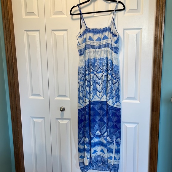 Old Navy blue and white dress. Size large US - Picture 2 of 4